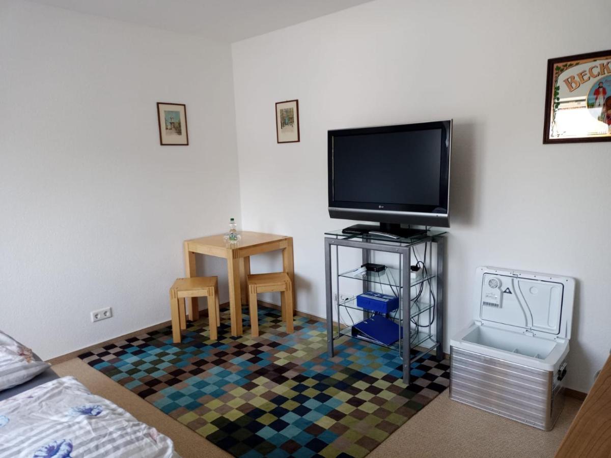 Modernes 21 m² Apartment modern, zentral Schortens Buitenkant foto