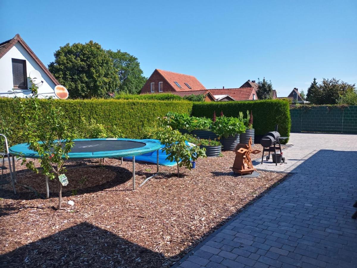 Modernes 21 m² Apartment modern, zentral Schortens Buitenkant foto